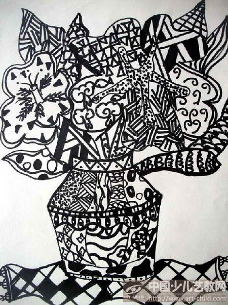 作品名称: 《瓶花》